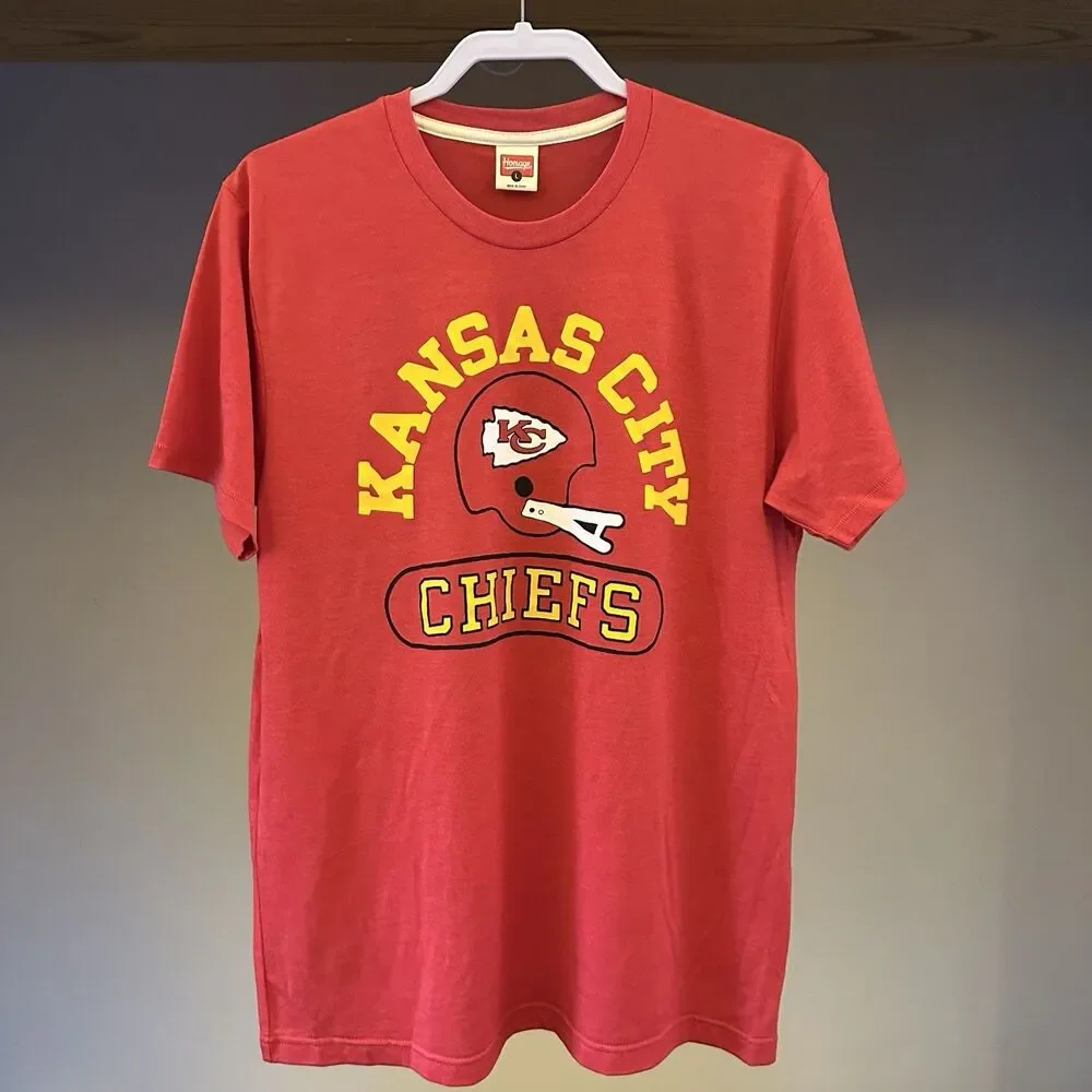 Homage Kansas City Chiefs Red Throwback Helmet Short Sleeve Shirt Mens Large NWT - Picture 10 of 16